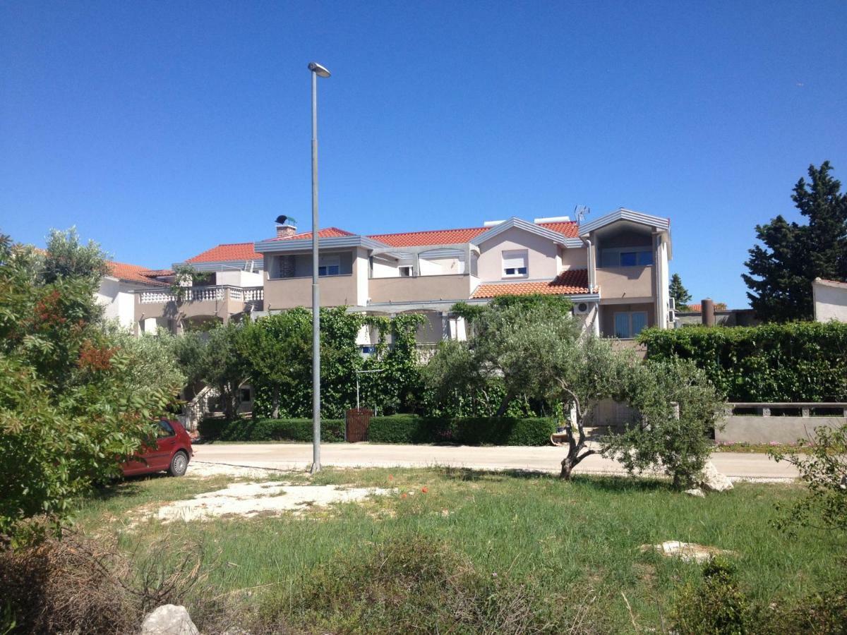Apartments Dubravka 피로바츠 외부 사진