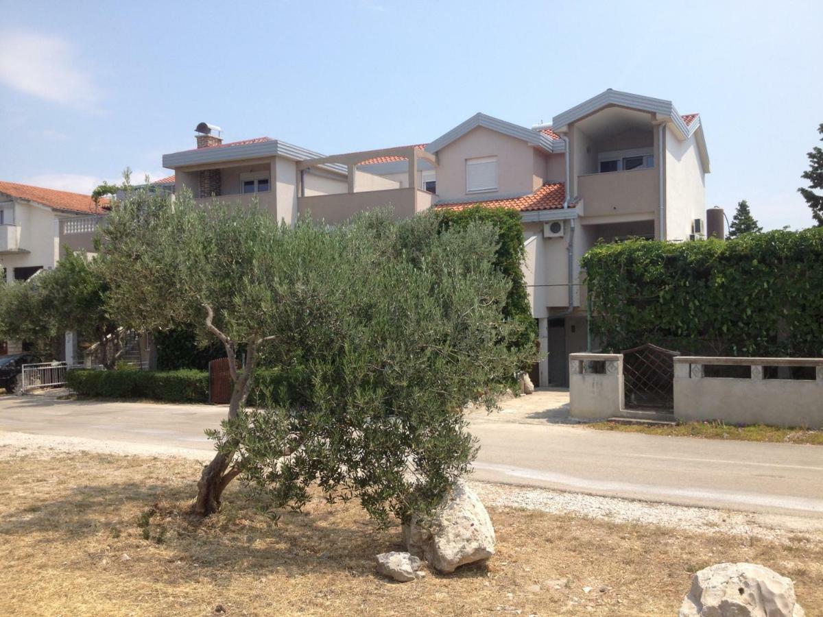 Apartments Dubravka 피로바츠 외부 사진