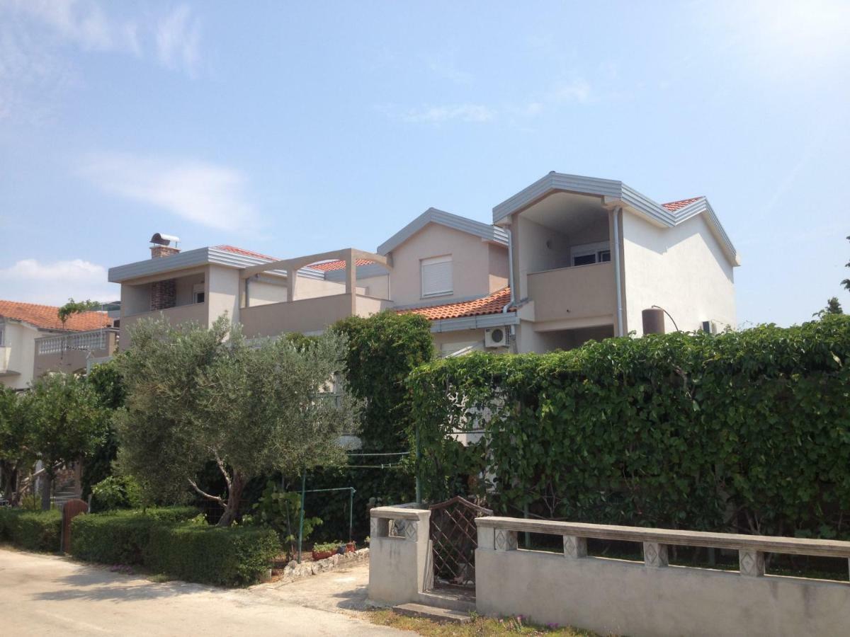 Apartments Dubravka 피로바츠 외부 사진